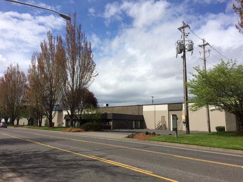 More Photos Of 2119 SE Columbia Way, Vancouver Unknown For Lease