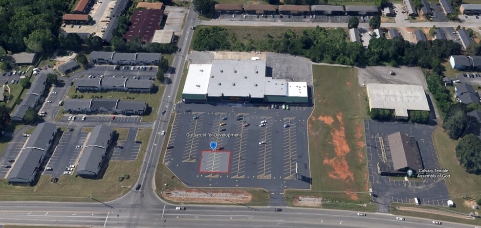 More Photos Of 1540-1556 Greenbrier Dear Rd, Anniston Freestanding For Lease