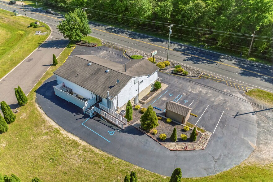 More Photos Of 116 White Horse Pike, Chesilhurst Freestanding For Sale