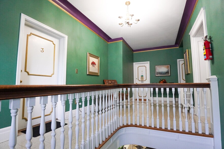 More Photos Of 2404 Auburn Ave, Cincinnati Apartments For Sale
