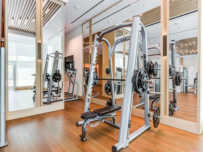 More Photos Of 1000 W 8th St, Los Angeles Apartments For Lease