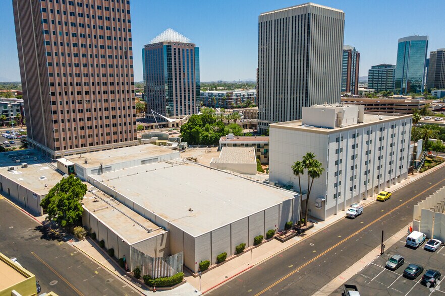 More Photos Of 100 W Clarendon Ave, Phoenix Health Club For Sale