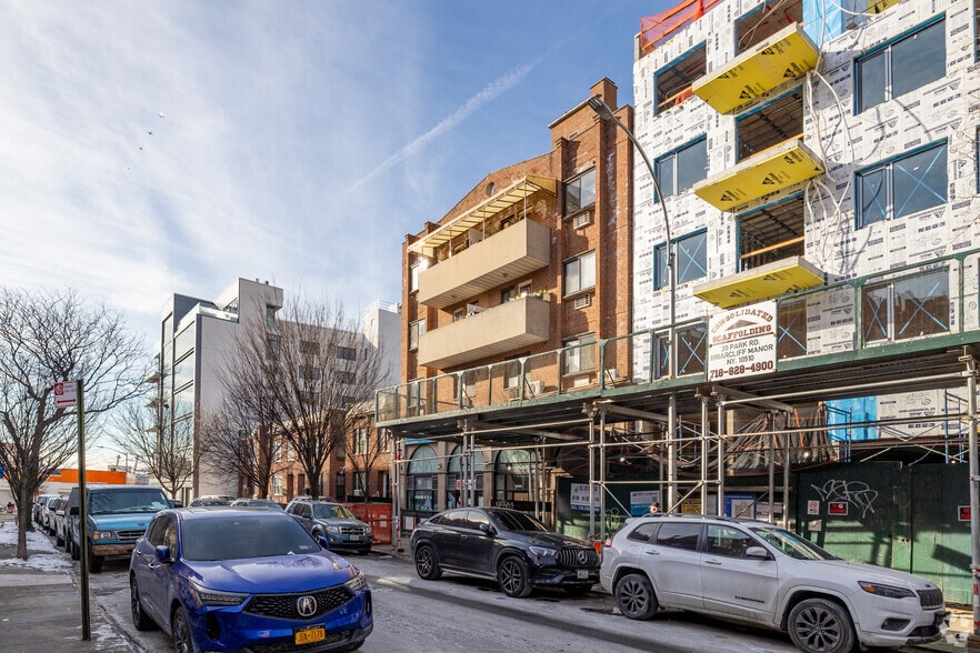 More Photos Of 13225 Pople Ave, Flushing Apartments For Sale