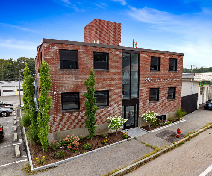 Primary Photo Of 950 Boylston St, Newton Office For Lease