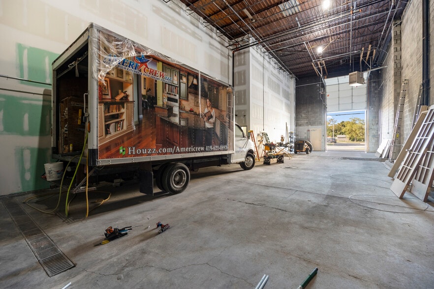 More Photos Of 419 E Market St, Sandusky Hotel For Sale