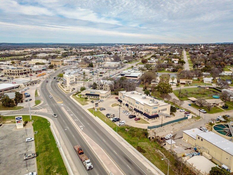 More Photos Of 101 S Highway 281, Marble Falls Unknown For Lease