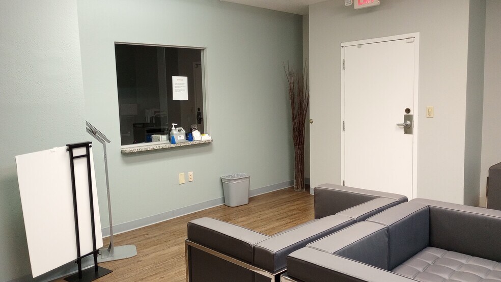 More Photos Of 1000 Executive Dr, Oviedo Medical For Lease