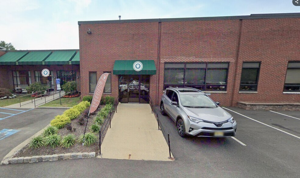 More Photos Of 558-560 Central Ave, New Providence Flex For Lease
