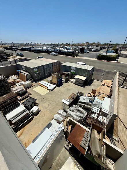 More Photos Of 3940 Pixie Ave, Lakewood Warehouse For Sale