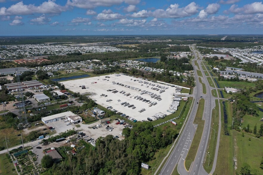 More Photos Of 2521 N Tamiami Trl, North Fort Myers Land For Lease