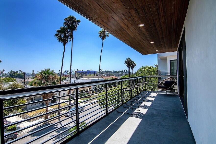 More Photos Of 811 N Harvard Blvd, Los Angeles Multifamily For Sale