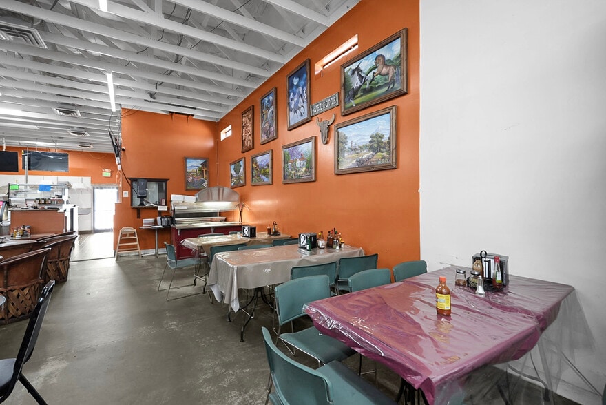 More Photos Of 6982 N Winton Way, Winton Restaurant For Sale