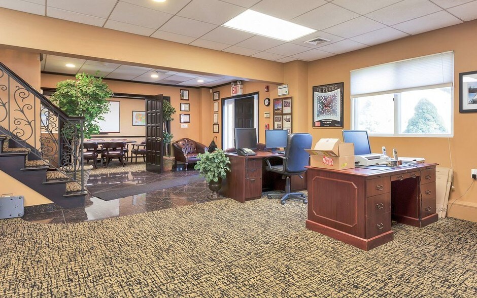 More Photos Of 2-4 Hardscrabble Rd, North Salem Office Residential For Sale