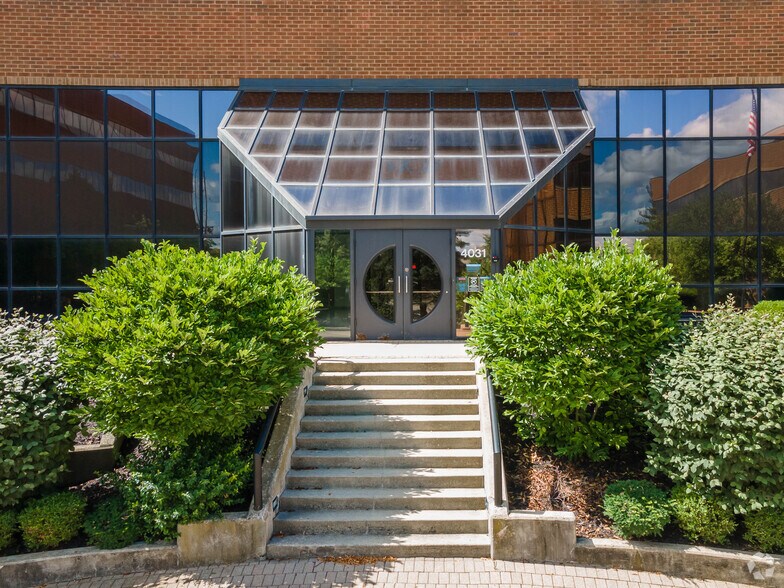 More Photos Of 4031 Colonel Glenn Hwy, Dayton Office For Sale