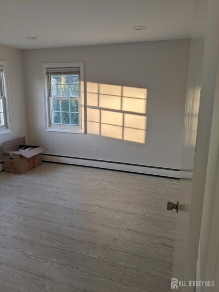 More Photos Of 1160 Stelton Rd, Piscataway Office Residential For Sale