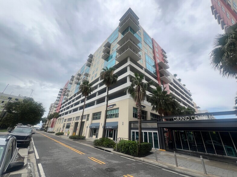 More Photos Of 1208 E Kennedy Blvd, Tampa Apartments For Lease