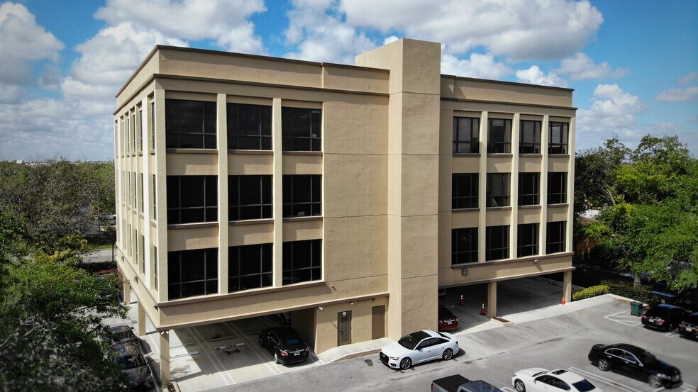 More Photos Of 14125 NW 80th Ave, Miami Lakes Office For Sale