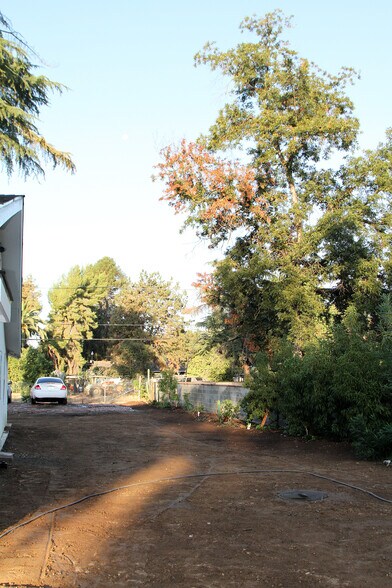 More Photos Of 1636 S Clovis Ave, Fresno Specialty For Sale