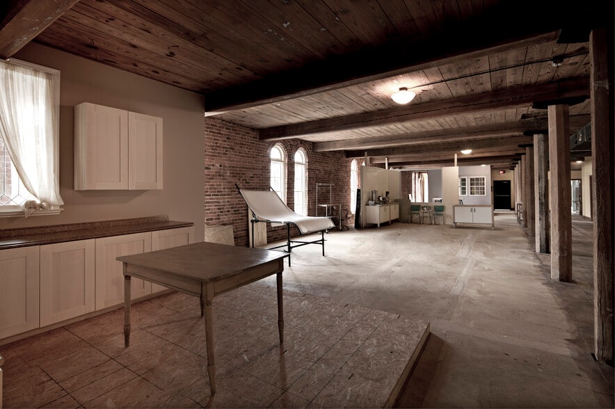 More Photos Of 310 E Third St, Winston-Salem Office Residential For Sale