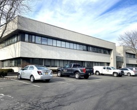 Primary Photo Of 1670 Whitehorse Hamilton Square Rd, Hamilton Office For Lease