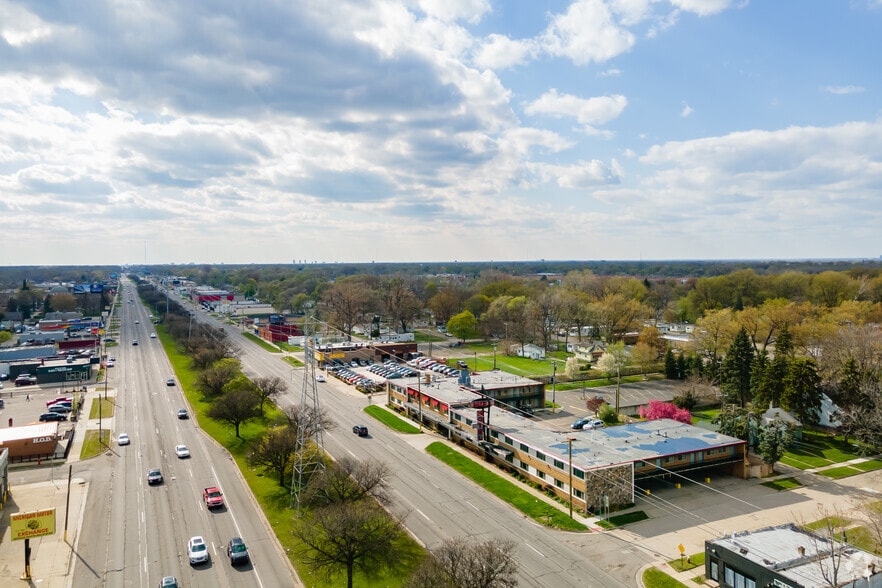 More Photos Of 3333 E 8 Mile Rd, Warren Hotel For Sale