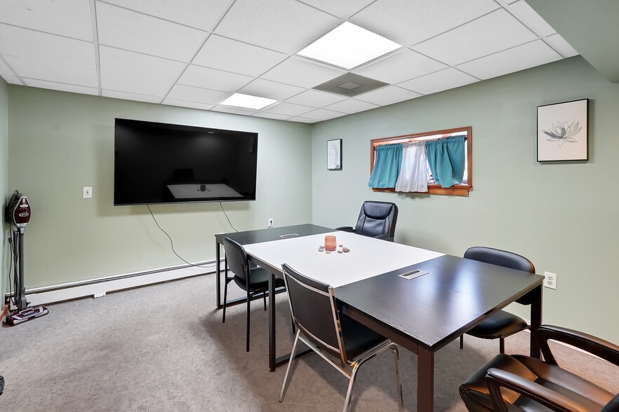 More Photos Of 6-8 Spring St, Freehold Office For Sale