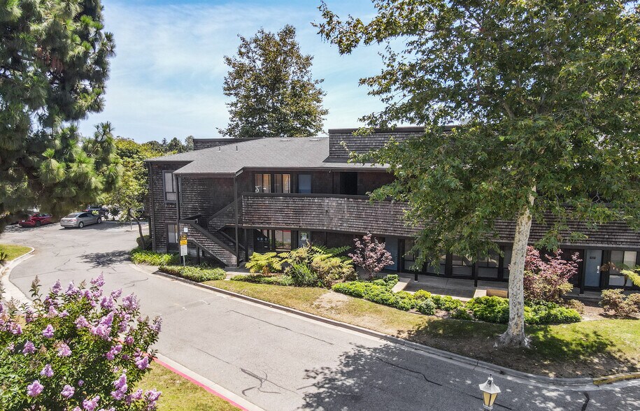More Photos Of 122 S Patterson Ave, Santa Barbara Office For Sale