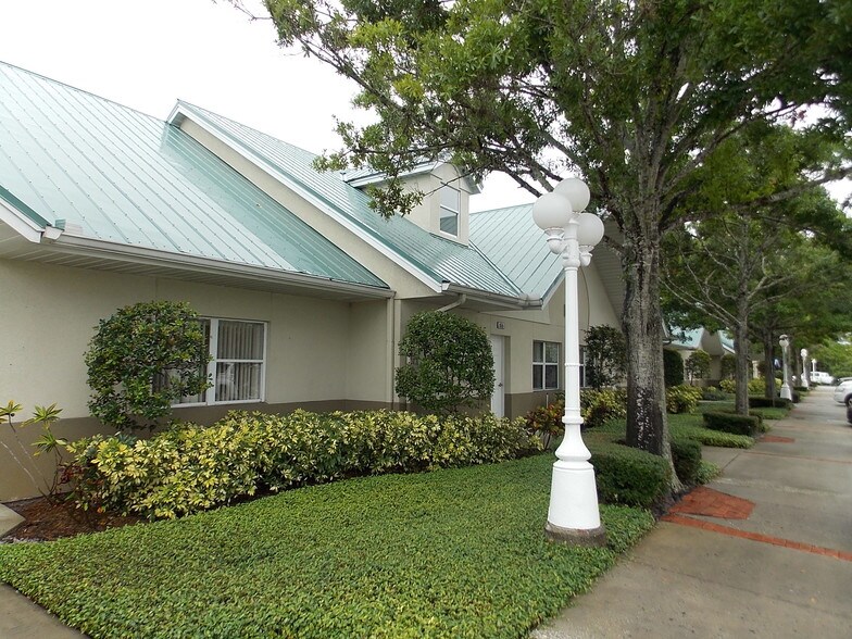 More Photos Of 1301 W Eau Gallie Blvd, Melbourne Office For Lease