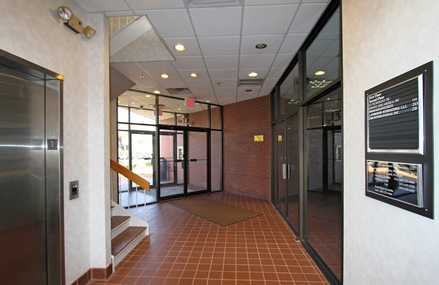 More Photos Of 296 Kinderkamack Rd, Oradell Storefront Retail Office For Lease