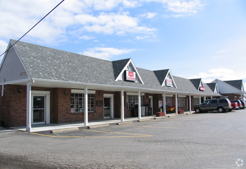 More Photos Of 700-1240 Bowen Rd, Elma Unknown For Lease