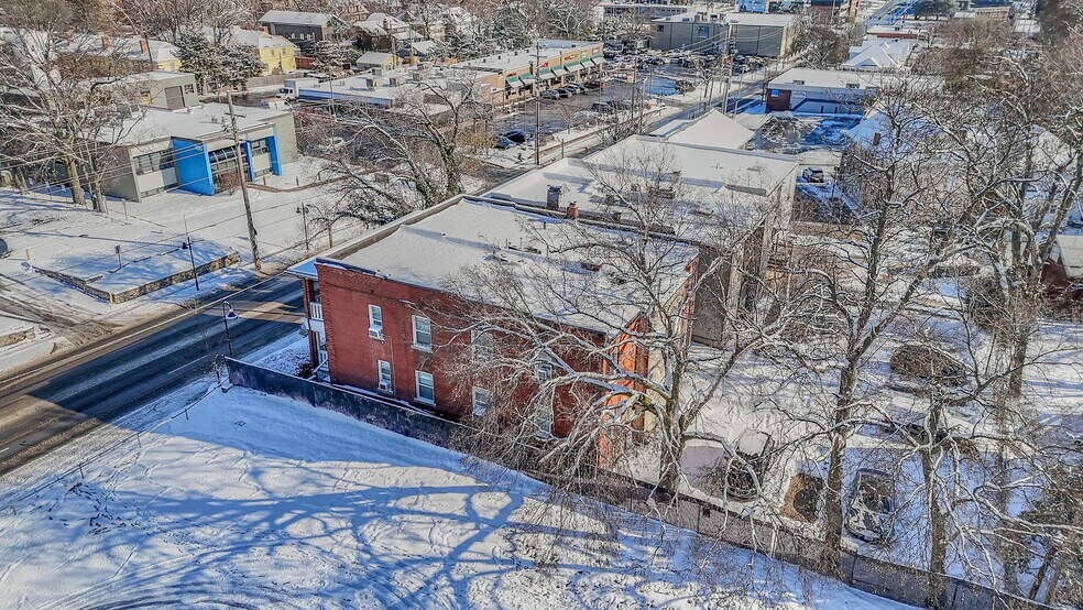 More Photos Of 1017 W 39th St, Kansas City Apartments For Sale