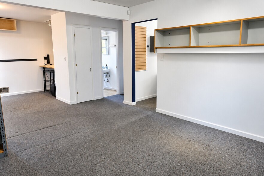 More Photos Of 409 S Main St, Hailey Storefront Retail Office For Sale
