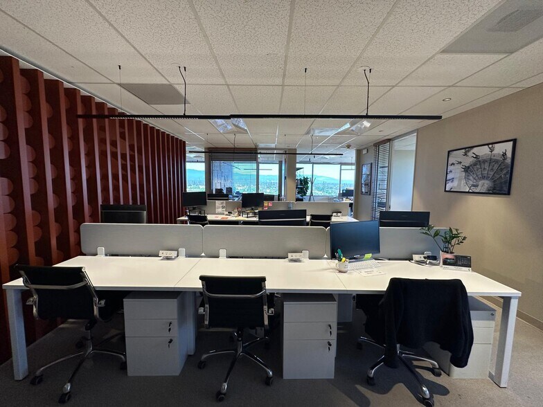 More Photos Of 1999 S Bascom Ave, Campbell Office For Lease