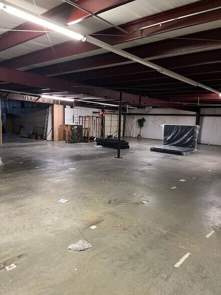 More Photos Of 2920 S Range Line Rd, Joplin General Retail For Sale