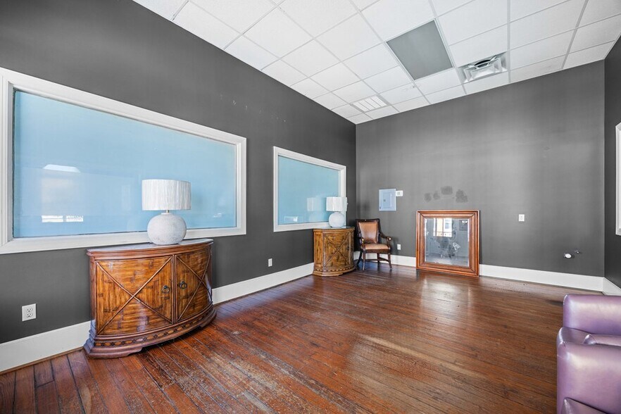 More Photos Of 219 E Screven St, Quitman Storefront Retail Office For Sale