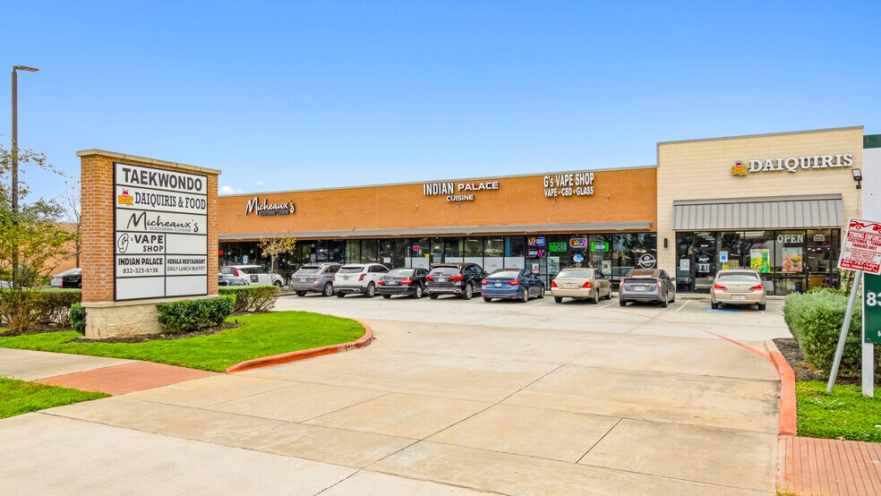 More Photos Of 6850 Highway 6, Missouri City Storefront For Lease