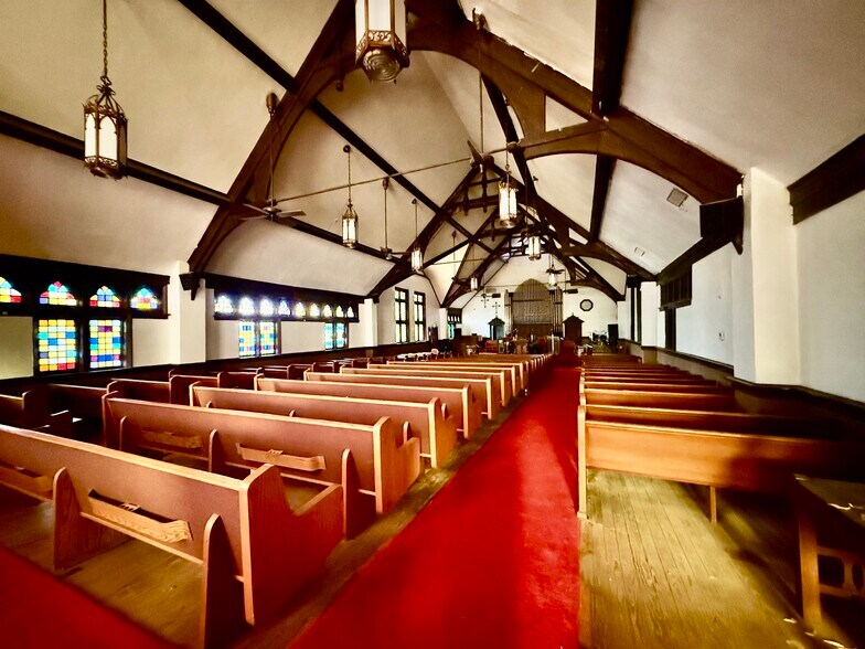 More Photos Of 310 N Fulton St, Marshall Recycling Center For Sale