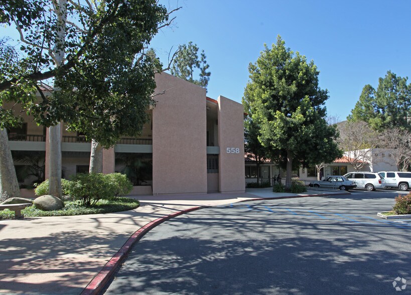 More Photos Of 558 St. Charles Dr, Thousand Oaks Medical For Lease