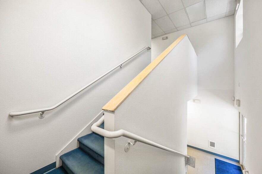 More Photos Of 705 9th St, Florence Medical For Lease