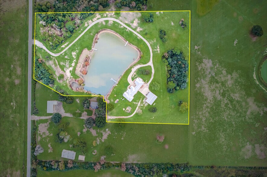 More Photos Of 18703 Hopfe Rd, Hockley Land For Sale