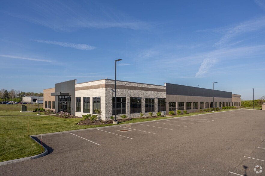 More Photos Of 8701 Port Jackson Ave, North Canton Office For Sale