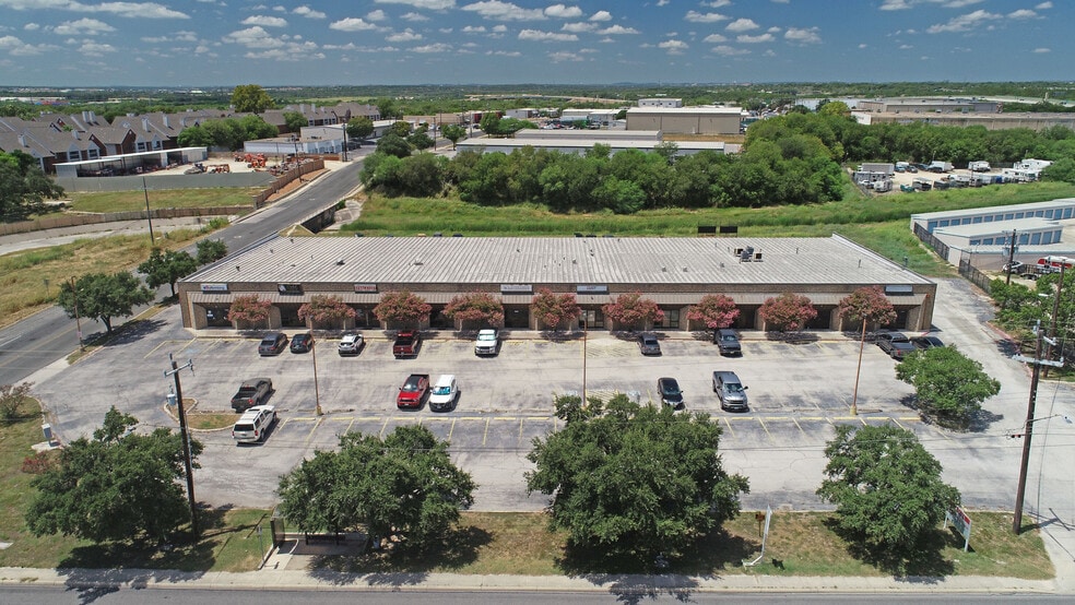 Primary Photo Of 10801-10817 Nacogdoches Rd, San Antonio Showroom For Lease
