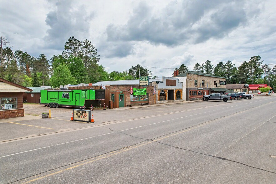 More Photos Of 4187 Highway B, Land O Lakes Restaurant For Sale