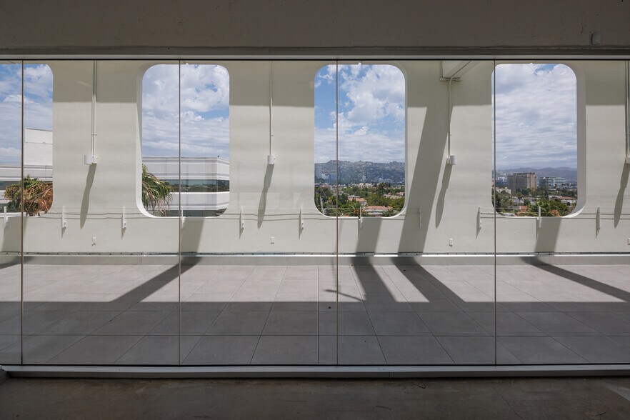 More Photos Of 9300 Wilshire Blvd, Beverly Hills Office For Sale