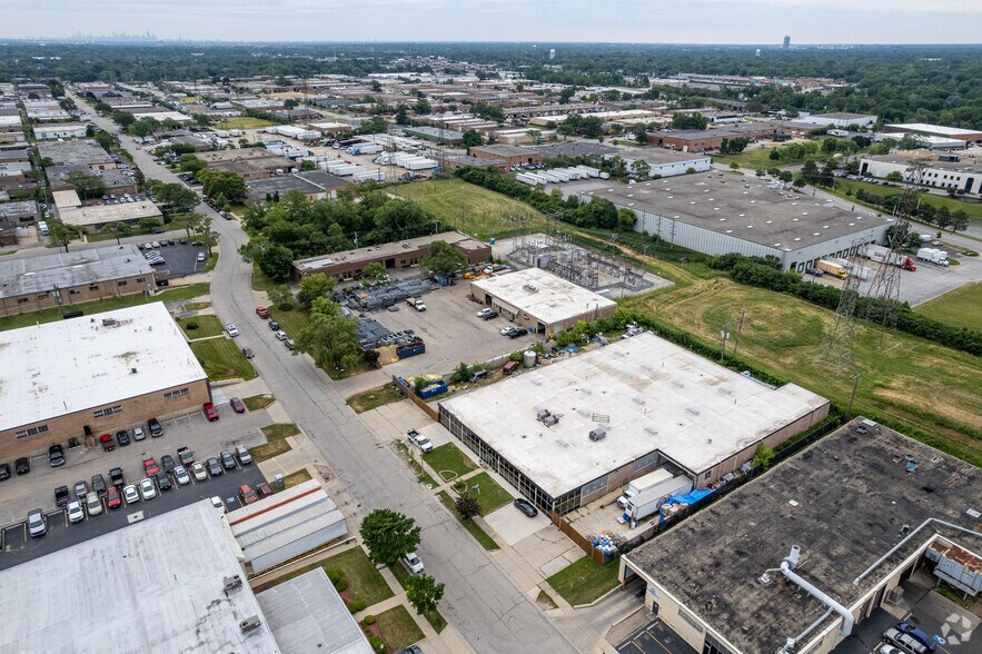 More Photos Of 625 Factory Rd, Addison Warehouse For Sale