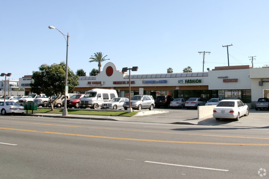 Primary Photo Of 2146-2150 E Anaheim St, Long Beach Unknown For Lease