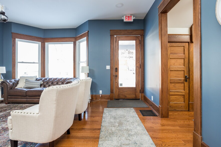 More Photos Of 502 W Main St, Danville Office For Sale