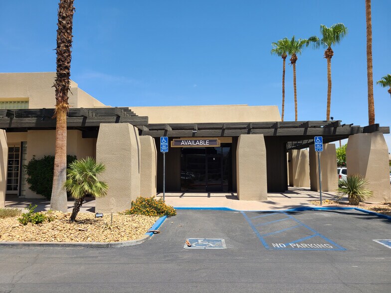 More Photos Of 45110 Club Dr, Indian Wells Office For Lease