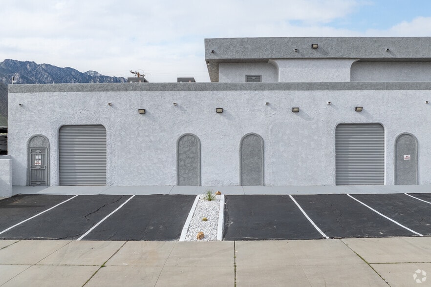 More Photos Of 3535 N Anza Rd, Palm Springs Warehouse For Sale