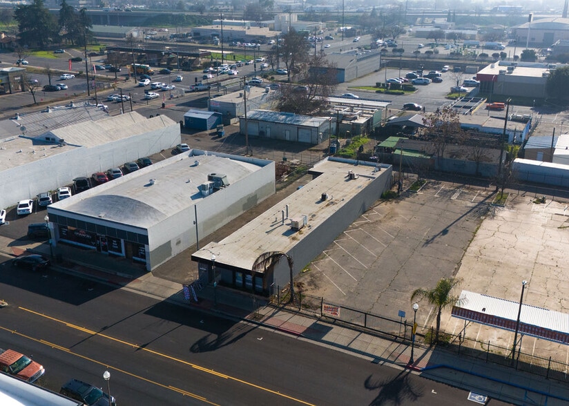 More Photos Of 32-40 W Main St, Merced Storefront For Sale